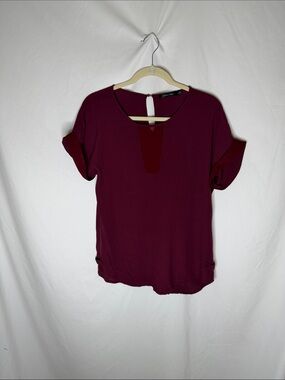 Doe & Rae Maroon Short Sleeve Blouse with Red Inset